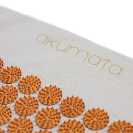 Lange Akumata – Polnische Akupressurmatte mit Kissen – Grau und Gold